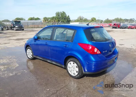 2009 Nissan Versa 1.8S z USA, uszkodzony, nr VIN 3N1BC13E59L499779